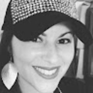 Meet your Posher, Adrianne